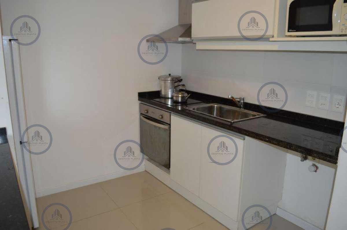 Apartamento ID.601 - Muy Buen Apartamento de 2 Dormitorios en Aidy Grill, Punta del Este