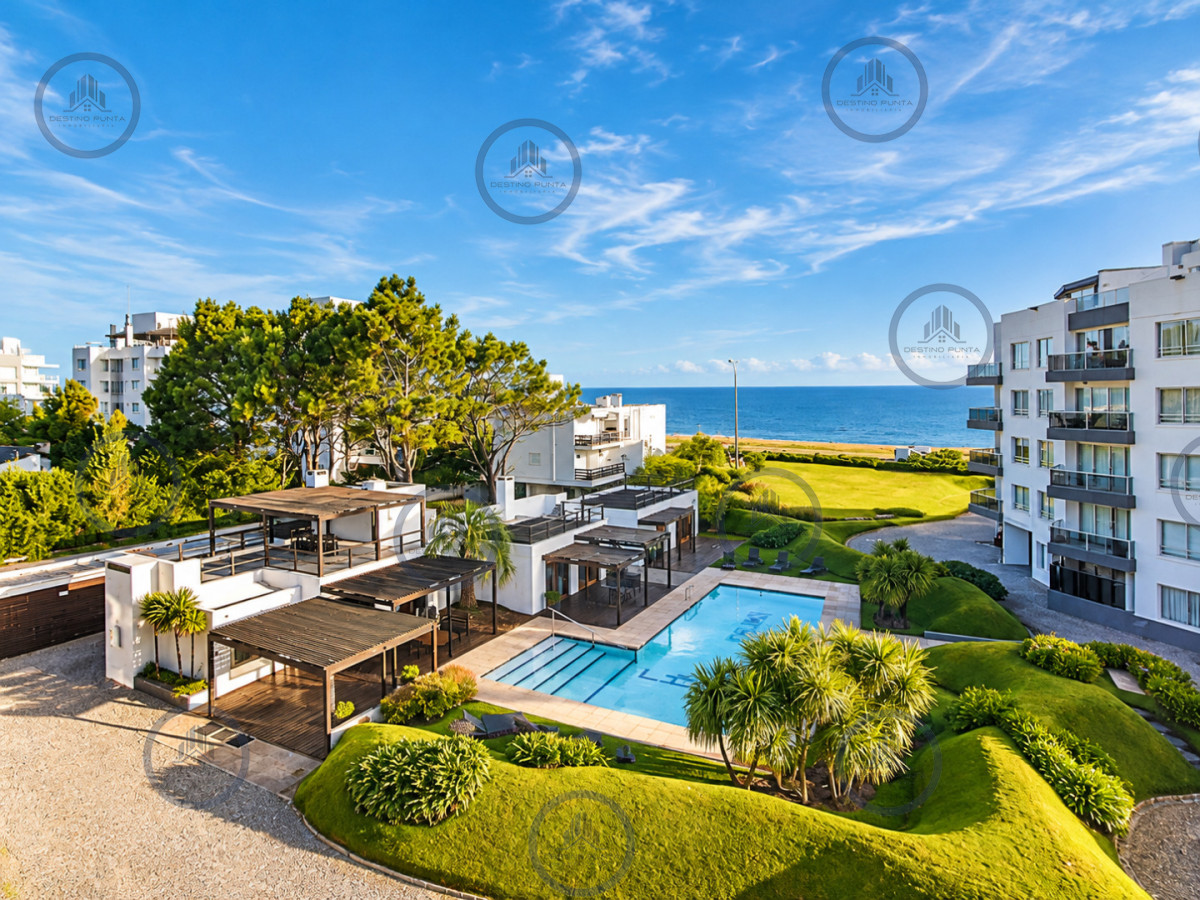 Espectacular Apartamento de Tres Dormitorios frente al Mar - Punta del Este — fotografía 3