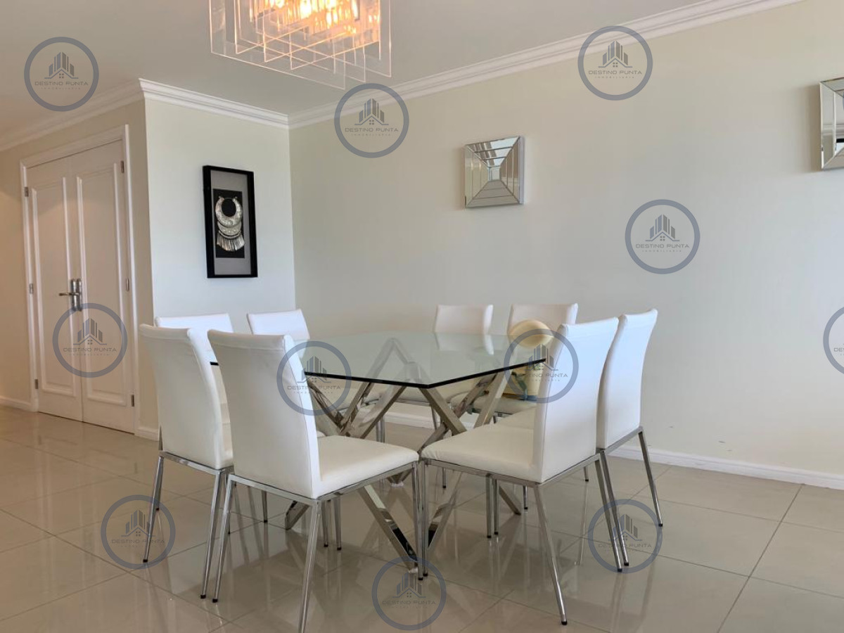 Apartamento ID.241 - Excelente Apartamento de 3 Dormitorios en Playa Brava - Punta del Este