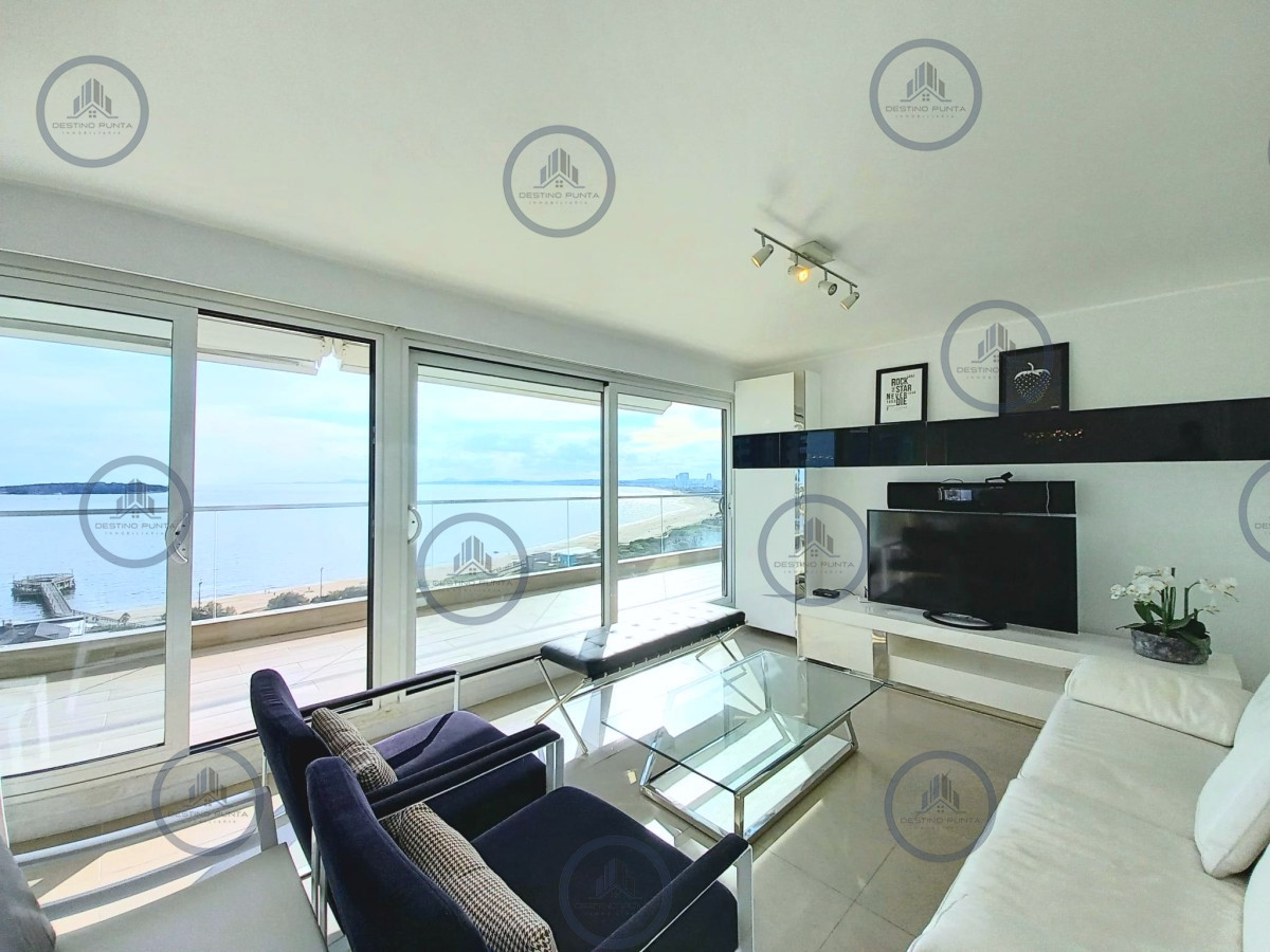Apartamento ID.159 - Moderno Apartamento de 3 Suites en Playa Mansa con Vista al Mar