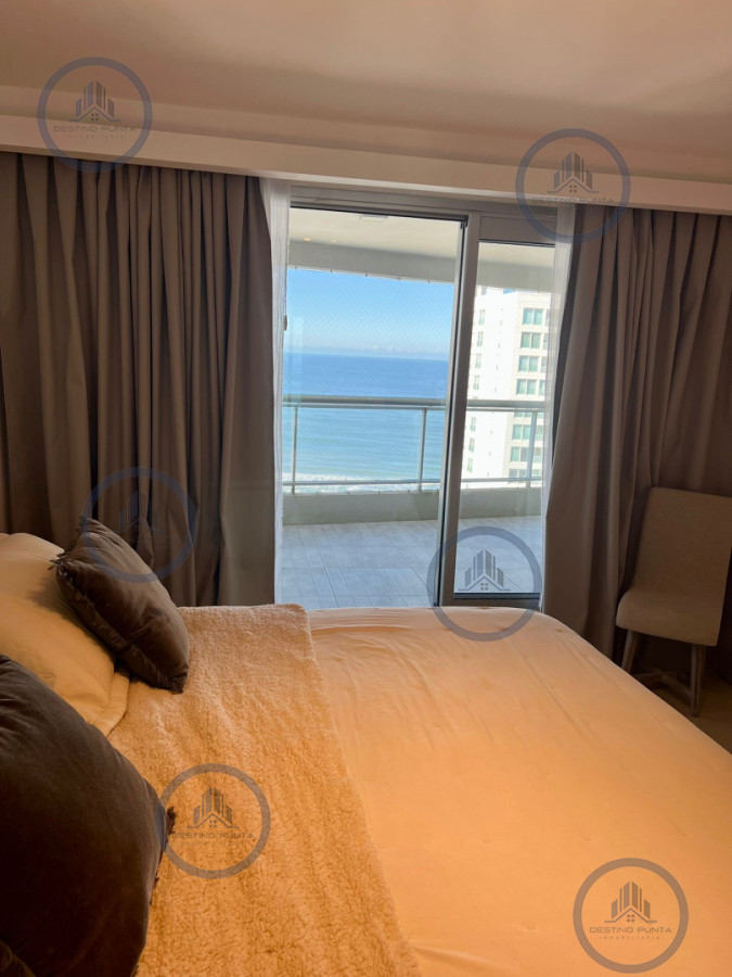 Apartamento ID.170 - Penthouse dúplex de 4 suites con azotea, parrillero y más de 500 m² de lujo contemporáneo