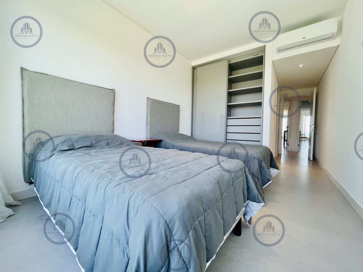 Apartamento ID.291 - Venta de Apartamento de 3 Dormitorios en suite en Le Parc 3 de Playa Brava, Punta del Este