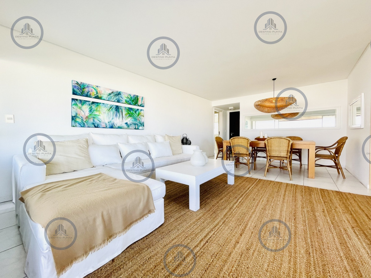 Apartamento ID.1599 - Maravilloso Penthouse de 3 Dormitorios y Parrillero en Montoya, La Barra