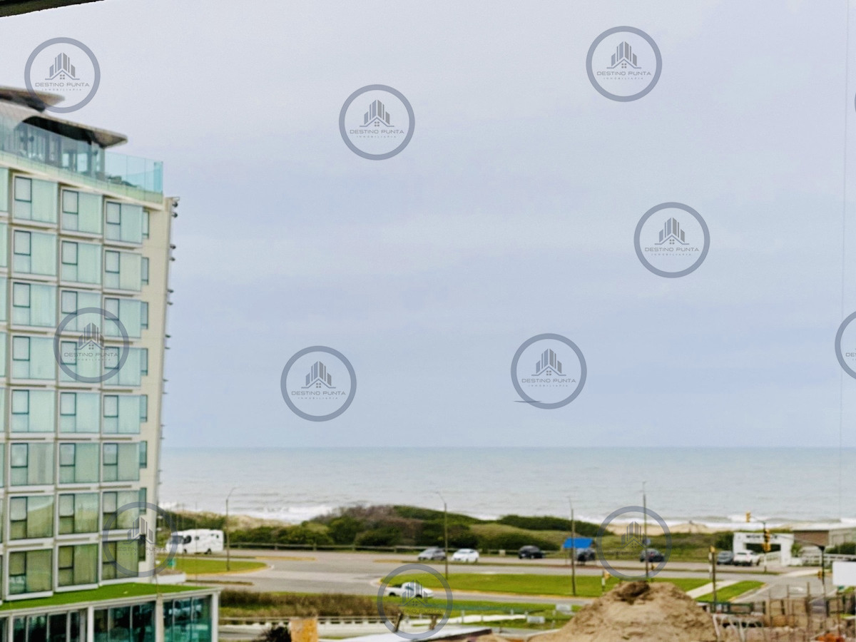 Apartamento ID.2184 - Moderno apartamentro de 2 dormitorios con parrillero de uso exclusivo en alquiler temporario edificio Look Brava
