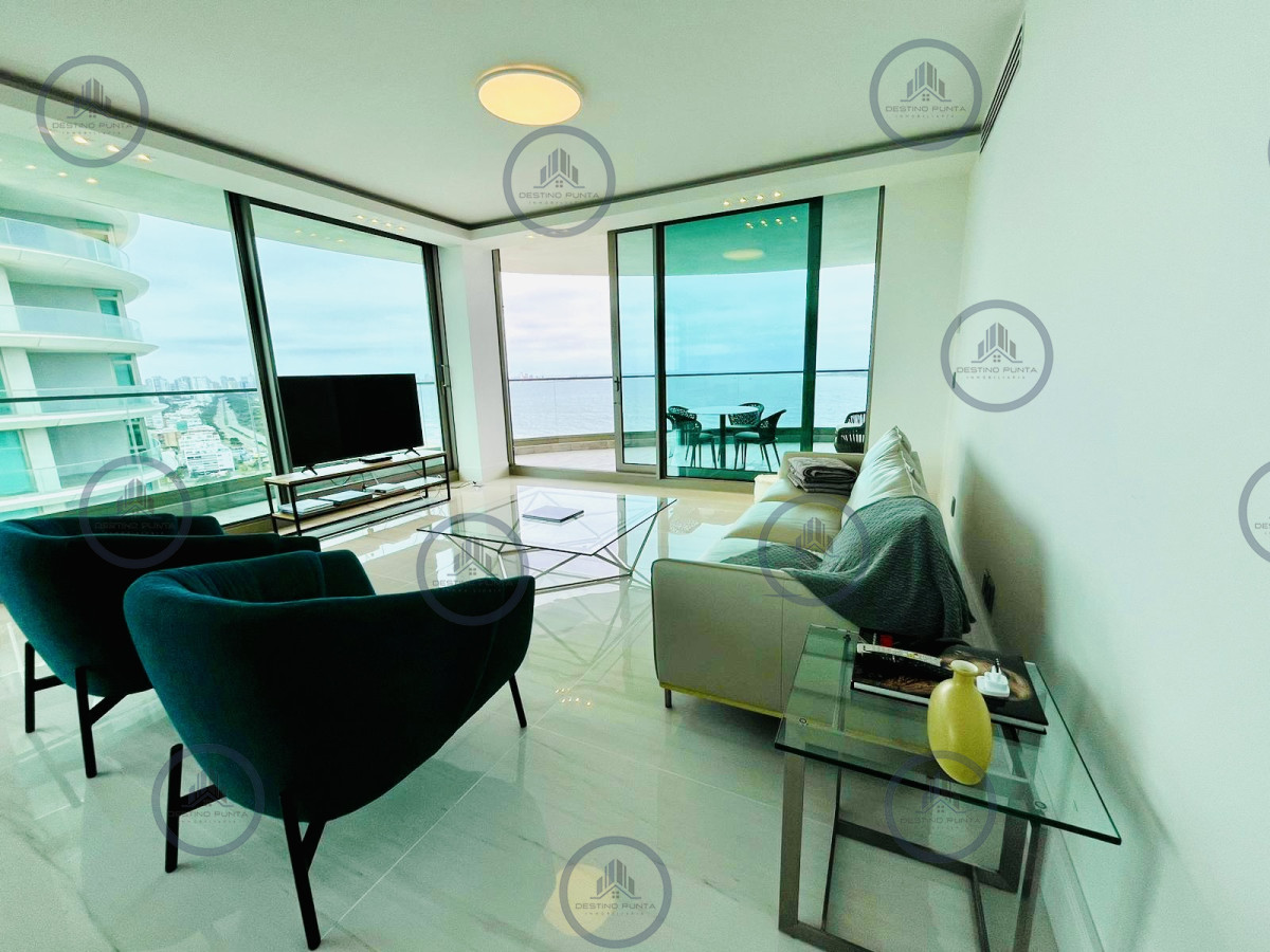 Apartamento ID.2287 - Exclusiva unidad de 4 dormitorios en suite en Fendi Chateu Playa Mansa Disponible Alquiler Anual