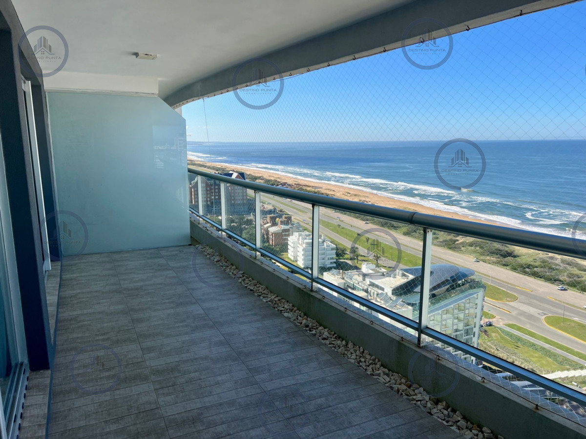 Apartamento ID.170 - Penthouse dúplex de 4 suites con azotea, parrillero y más de 500 m² de lujo contemporáneo