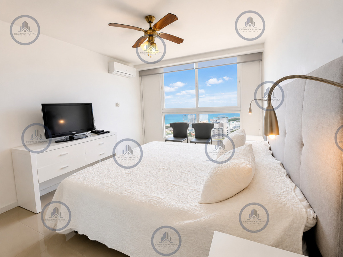 Apartamento ID.1121 - Moderno Apartamento Penthouse con Parrillero en torre One, Playa Brava Punta del Este