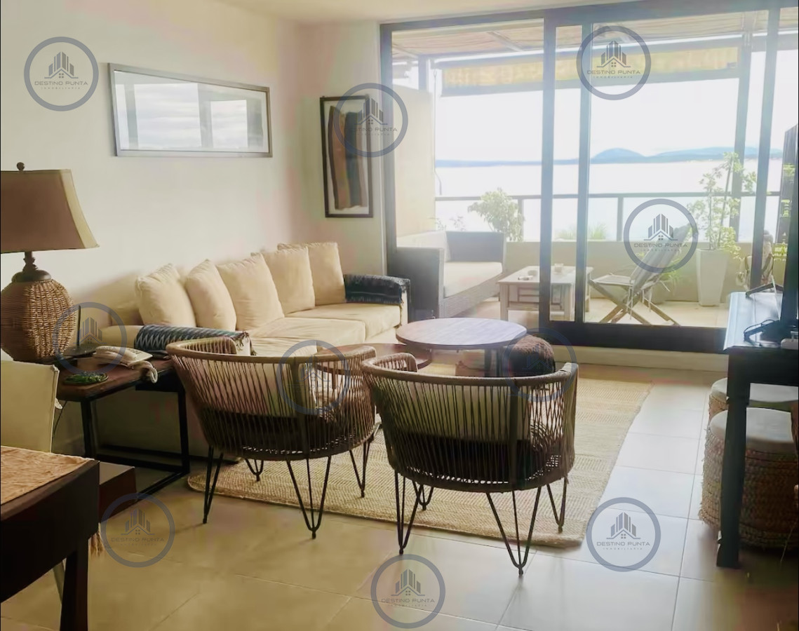 Apartamento ID.2500 - Apartamento en venta de 2 dormitorios y parrillero propio, Punta Ballena
