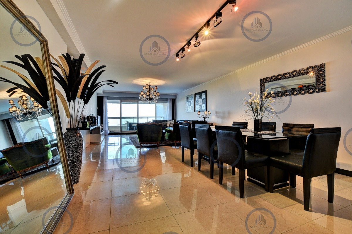 Apartamento ID.357 - Moderno Apartamento de 3 Dormitorios frente al Mar - Playa Brava