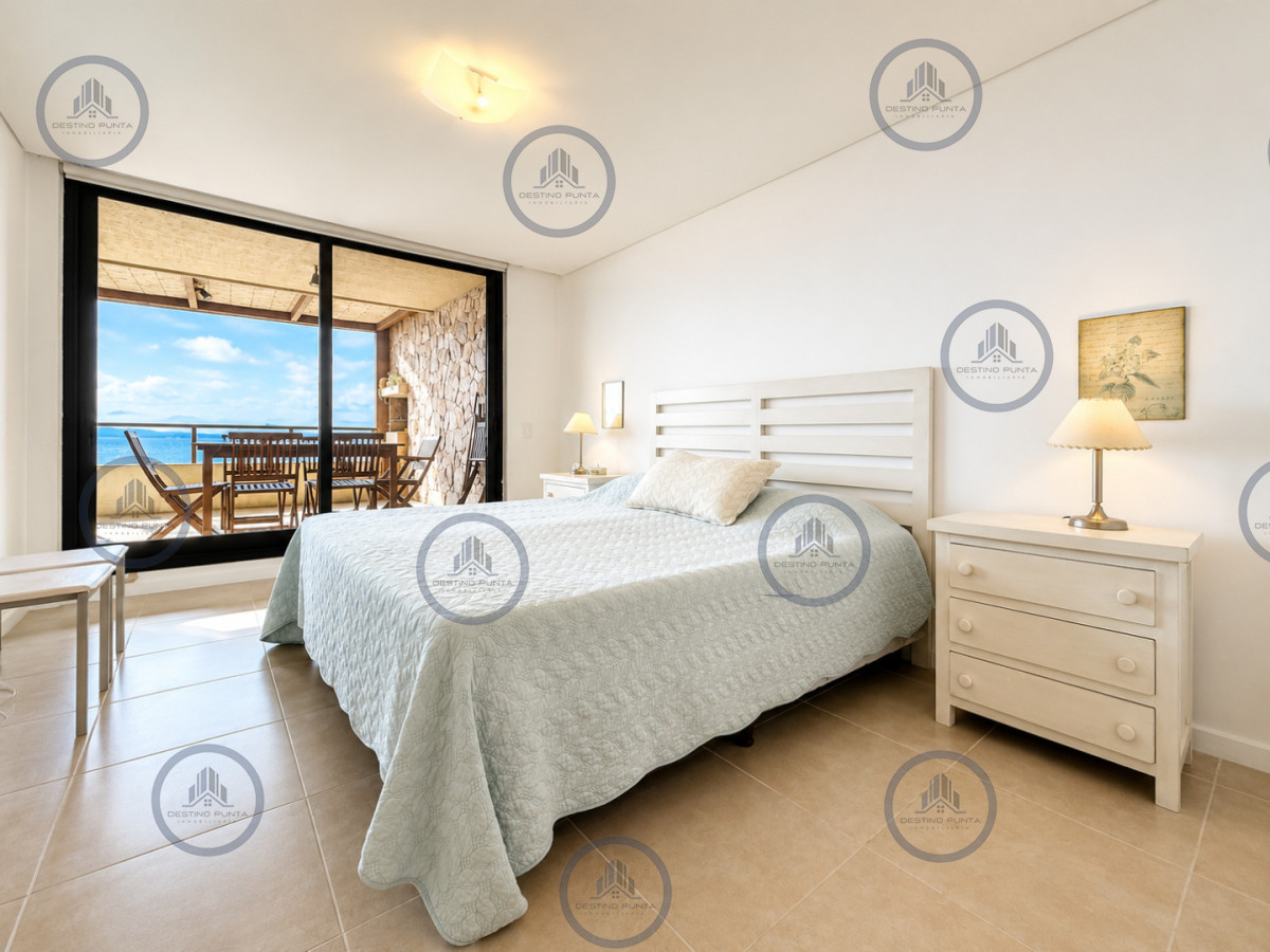 Apartamento ID.3095 - Venta de apartamento de 2 dormitorios con parrillero propio y vista al mar, Punta Ballena