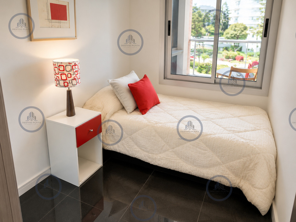 Apartamento ID.3254 - Apartamento de 2 Dormitorios con Dependencia y Parrillero Propio en Playa Brava