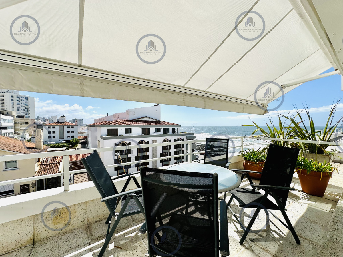 Apartamento ID.2461 - Alquiler y venta de apartamento con vista al Mar en Península de 3 dormitorios más dependencia