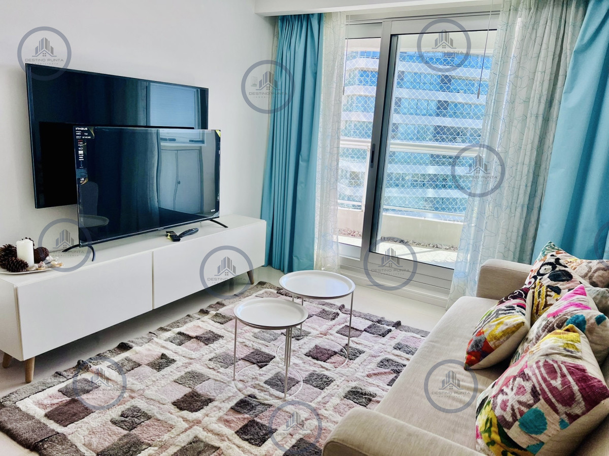 Apartamento ID.2873 - Apartamento de 1 Dormitorio en playa Brava, Punta del Este
