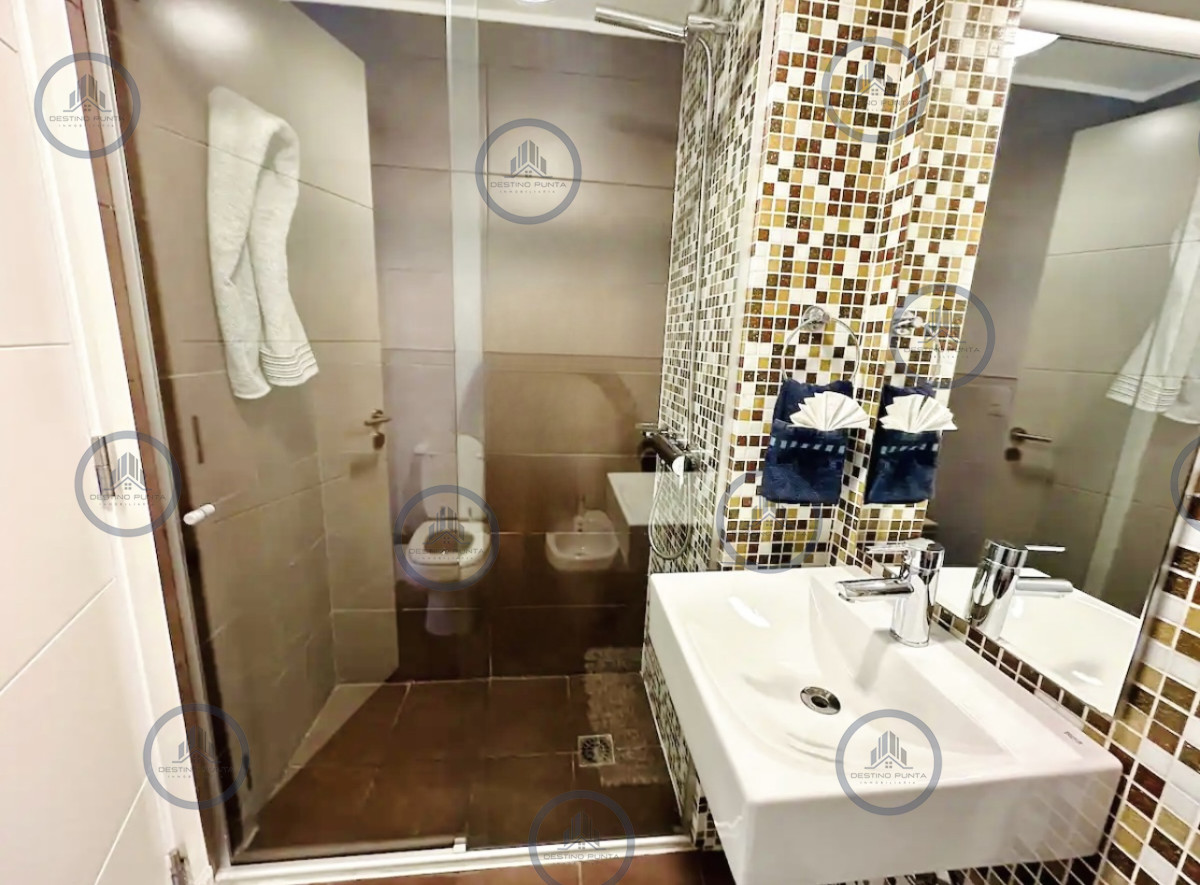 Apartamento ID.1168 - Moderno Apartamento de 2 Dormitorios y Medio en Torre con Servicios, Playa Brava