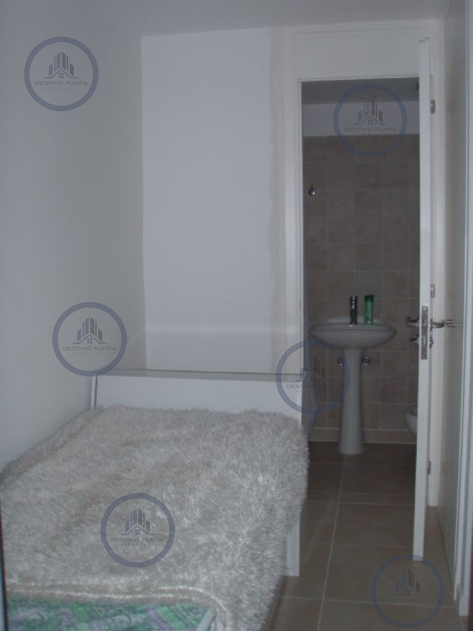 Apartamento ID.31 - Alquiler temporario de apartamento de tres dormitorios más dependencia de servicio, Punta Ballena