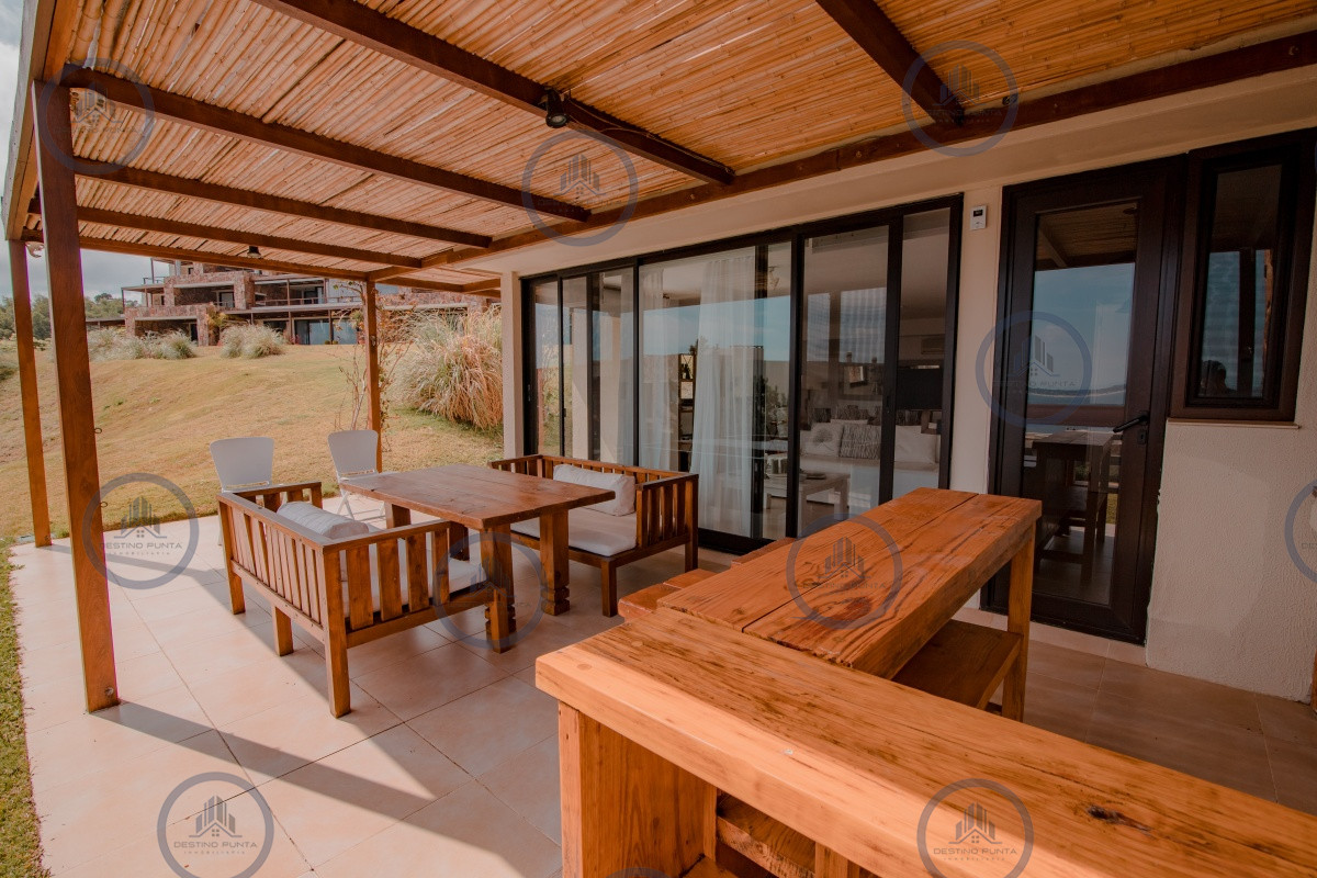 Apartamento ID.42 - Alquiler temporal de amplio departamento de un dormitorio con parrillero de uso exclusivo en complejo de Punta Ballena
