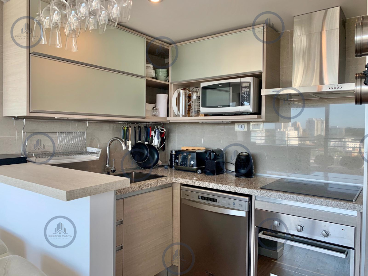 Apartamento ID.111 - Excelente Apartamento de 2 Dormitorios en Venta y Alquiler - Playa Mansa, Punta del Este