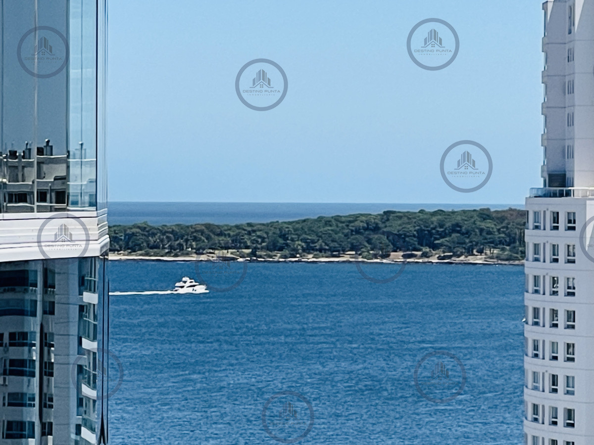 Apartamento ID.1755 - Moderno Apartamento de 2 Dormitorios en Venta, Playa Mansa 