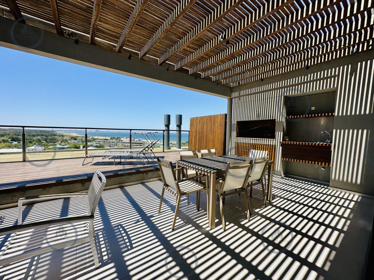 Apartamento ID.1690 - Venta y Alquiler temporario de apartamento moderno de dos dormitorios con parrillero en Punta Ballena