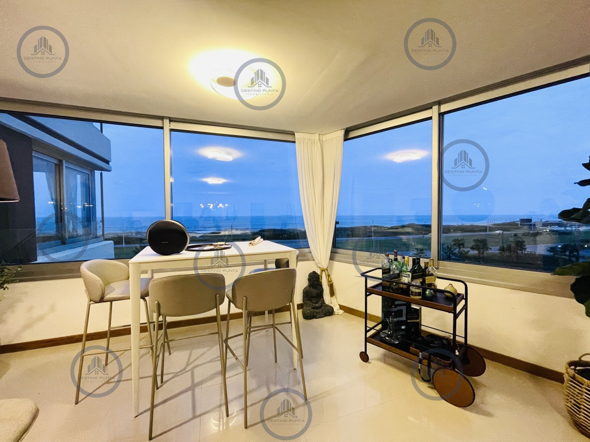 Apartamento ID.2024 - Moderno Apartamento Frente Al Mar, 3 Dormitorios y Dependencia