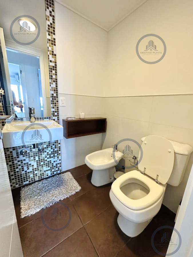 Apartamento ID.1168 - Moderno Apartamento de 2 Dormitorios y Medio en Torre con Servicios, Playa Brava