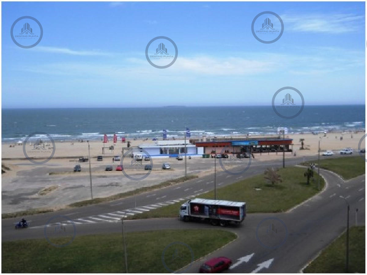 Apartamento ID.224 - Moderno Apartamento de 3 Dormitorios en Impleriale - Venta y Alquiler