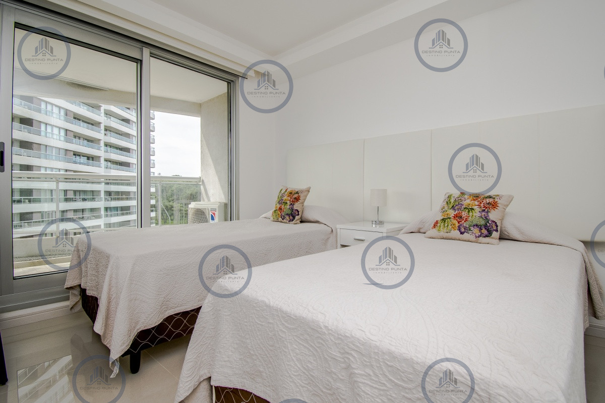 Apartamento ID.311 - Apartamento de 2 Dormitorios + Servicio - Look Brava