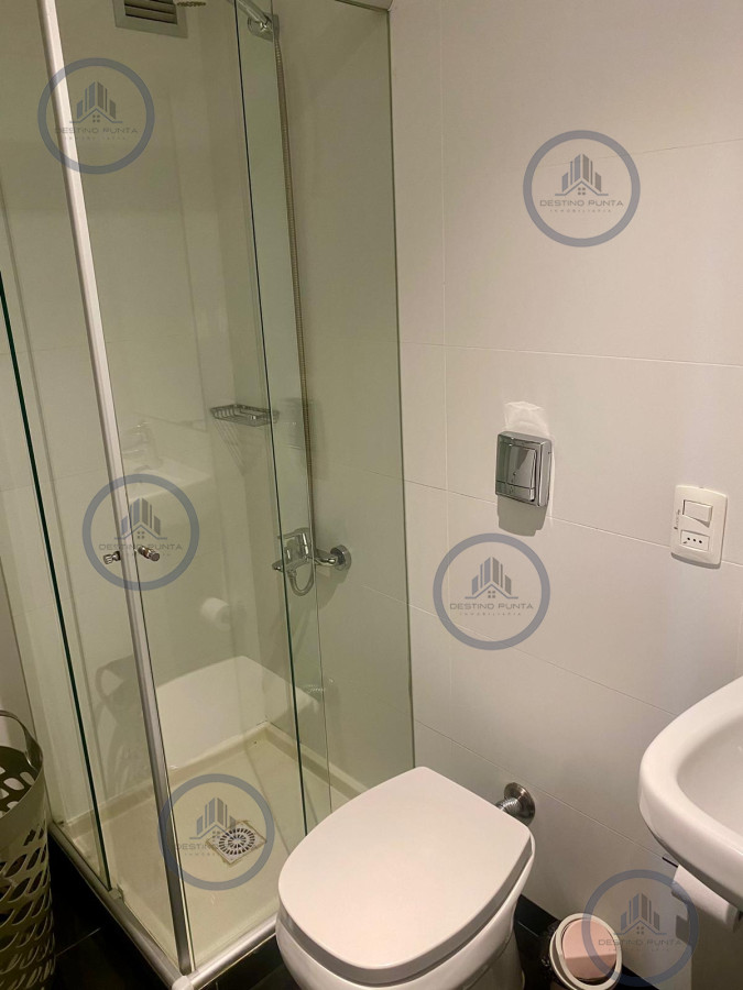 Apartamento ID.2159 - Oportunidad Moderno Apartamento de 2 Dormitorios y Dependencia a Pasos de Playa Brava
