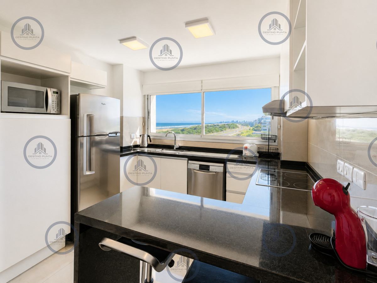Apartamento ID.2985 - Penthouse de 3 Dormitorios con Barbacoa en Primera Línea del Mar, Playa Brava Punta del Este