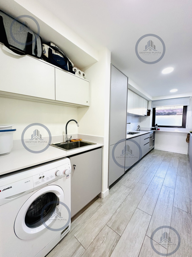 Apartamento ID.108 - Alquiler temporario de apartamento con la mejor ubicación del complejo, unidad de dos dormitorios con parrillero de uso exclusivo, Punta Ballena