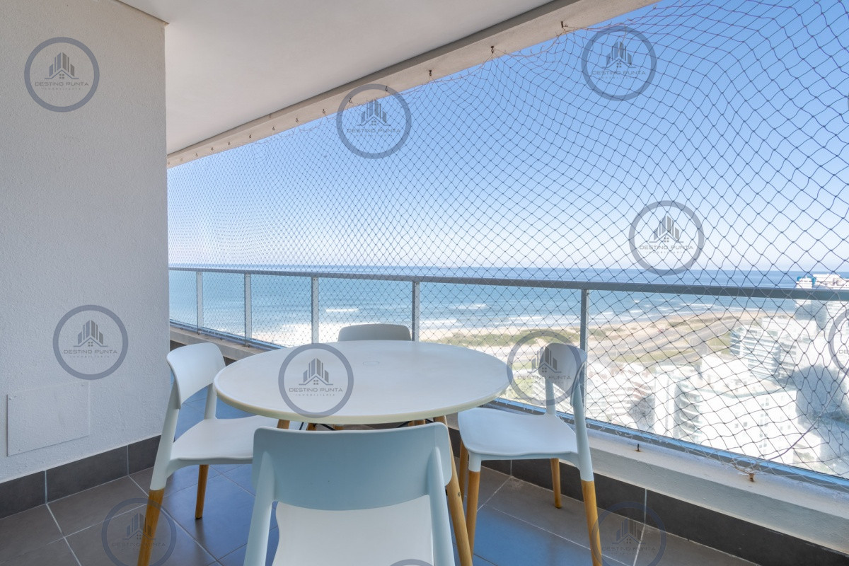 Apartamento ID.248 - Apartamento de 2 Dormitorios en Playa Brava con Vista al Mar - Venta
