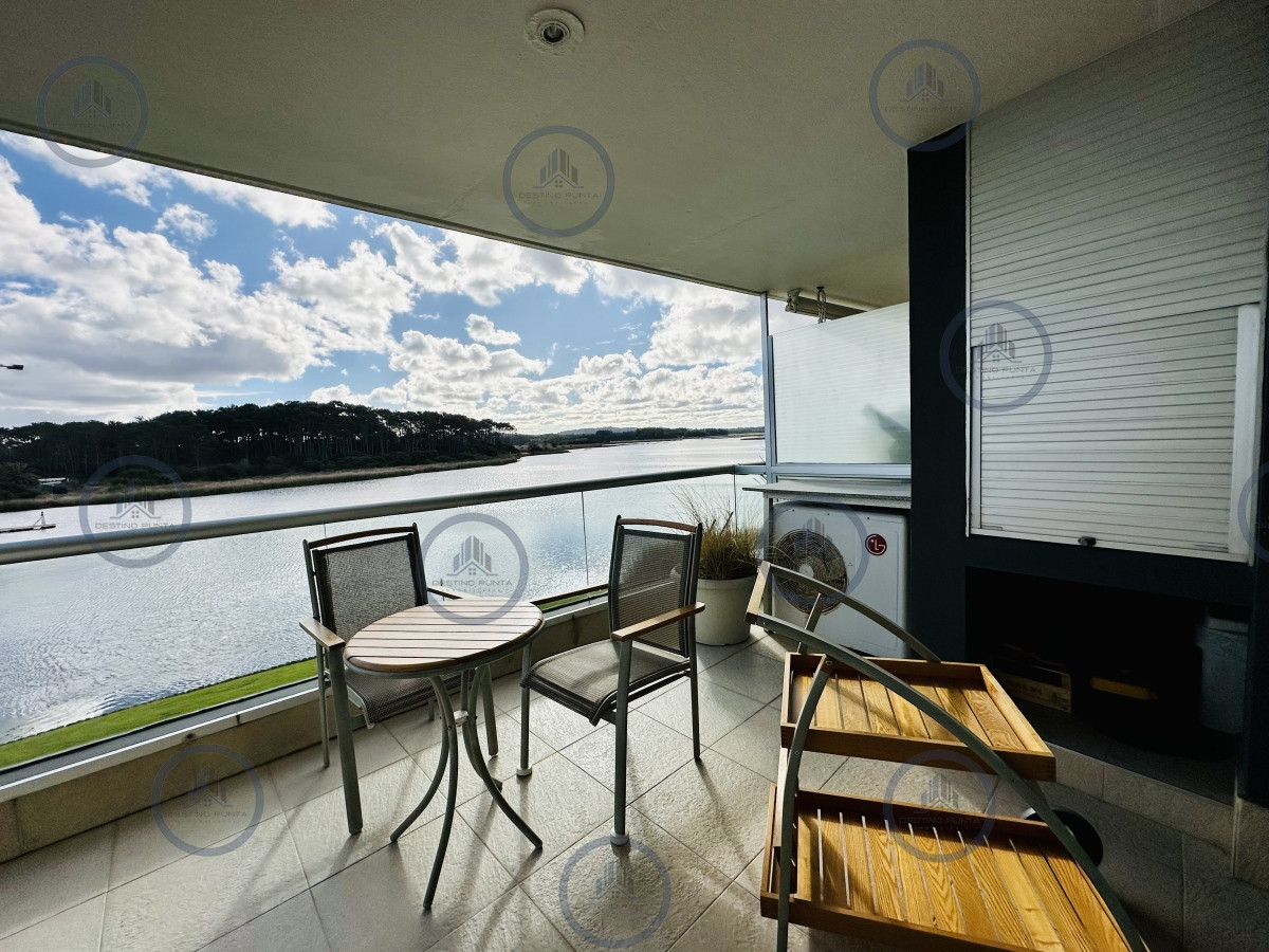 Apartamento ID.1529 - Alquiler temporal y anual de apartamento de tres dormitorios frente al mar en Pinares, playa Mansa