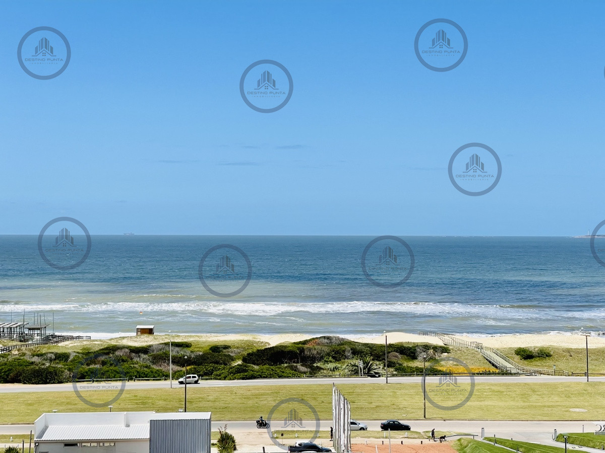 Apartamento ID.442 - Alquiler temporario de apartamento de dos dormitorios con dos baños en Playa Brava