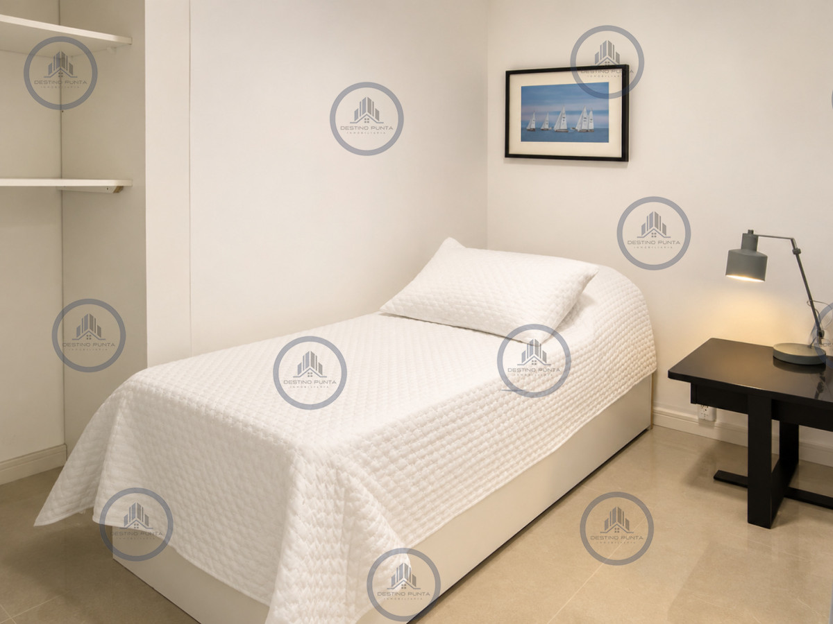 Apartamento ID.1817 - Apartamento de 3 Dormitorios Primera Línea del Mar, Playa Brava Punta del Este