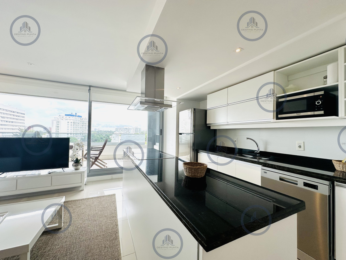 Apartamento ID.881 - Apartamento de 2 Dormitorios en Venta a metros de playa Brava, Punta del Este