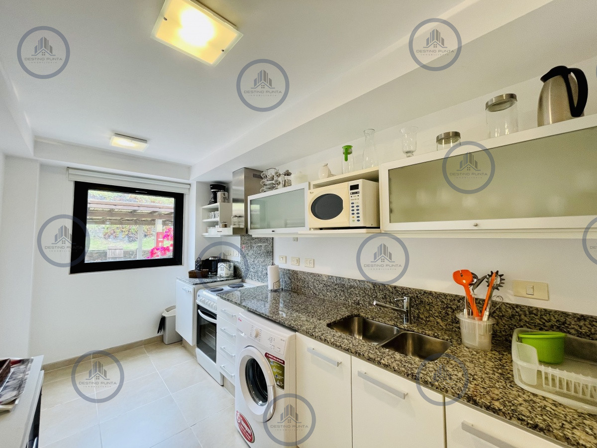 Apartamento ID.583 - Alquiler temporario de apartamento de dos dormitorios con Parrillero de uso exclusivo en complejo privado de Punta Ballena