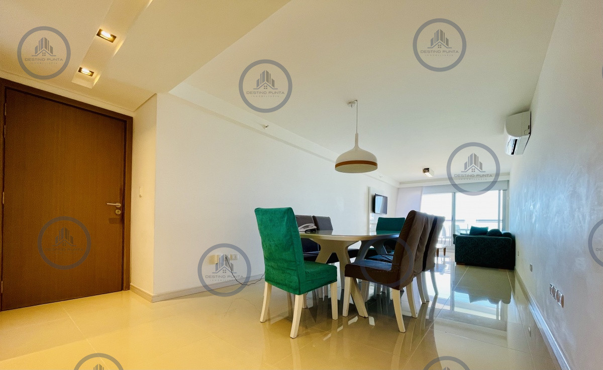 Apartamento ID.442 - Alquiler temporario de apartamento de dos dormitorios con dos baños en Playa Brava