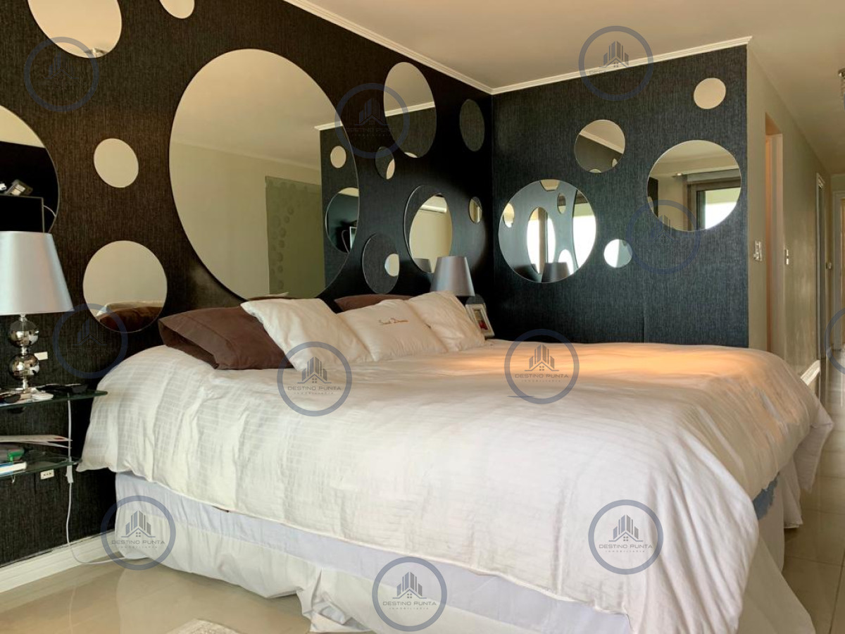 Apartamento ID.241 - Excelente Apartamento de 3 Dormitorios en Playa Brava - Punta del Este