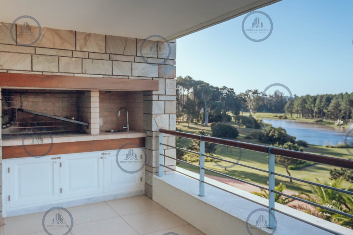 Apartamento ID.237 - Alquiler temporario y venta de fabuloso departamento de dos dormitorios con parrillero de uso exclusivo, Piedras del Chileno