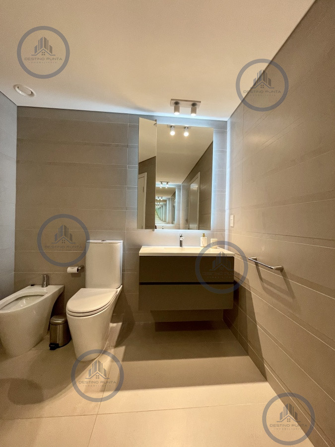 Apartamento ID.291 - Venta de Apartamento de 3 Dormitorios en suite en Le Parc 3 de Playa Brava, Punta del Este