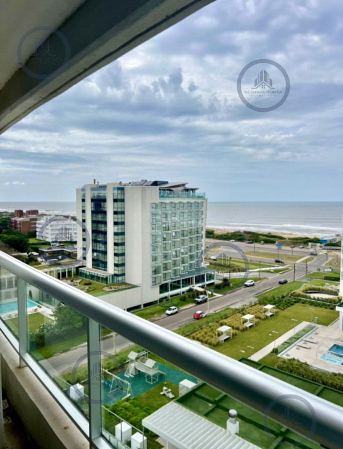 Apartamento ID.3160 - Venta de apartamento con vista al mar a pasos de playa Brava de 2 dormitorios con parrillero 