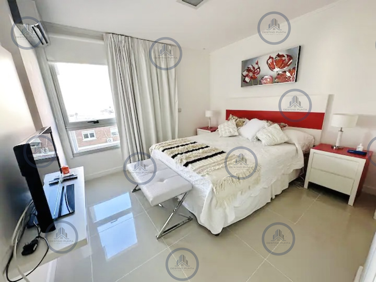 Apartamento ID.1168 - Moderno Apartamento de 2 Dormitorios y Medio en Torre con Servicios, Playa Brava