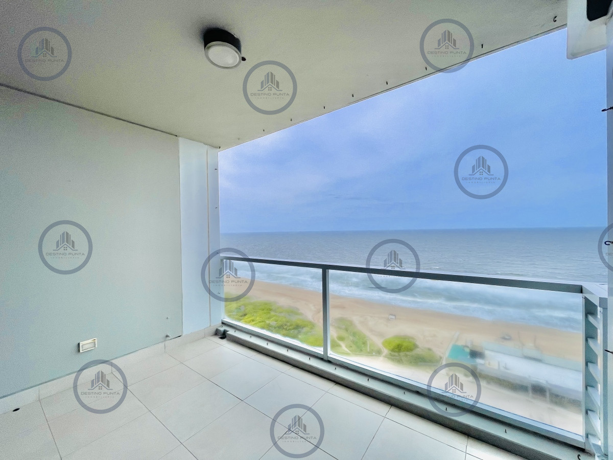 Apartamento ID.52 - Moderno Apartamento de 2 Dormitorios en Le Parc, Playa Brava. Punta del Este 
