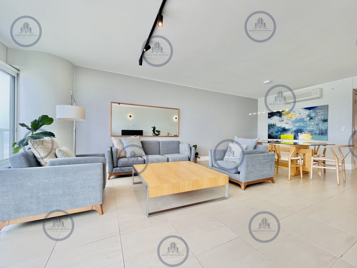 Apartamento ID.52 - Moderno Apartamento de 2 Dormitorios en Le Parc, Playa Brava. Punta del Este 