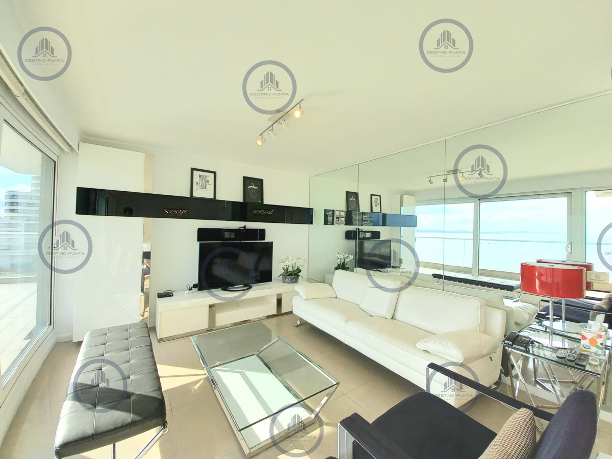 Apartamento ID.159 - Moderno Apartamento de 3 Suites en Playa Mansa con Vista al Mar