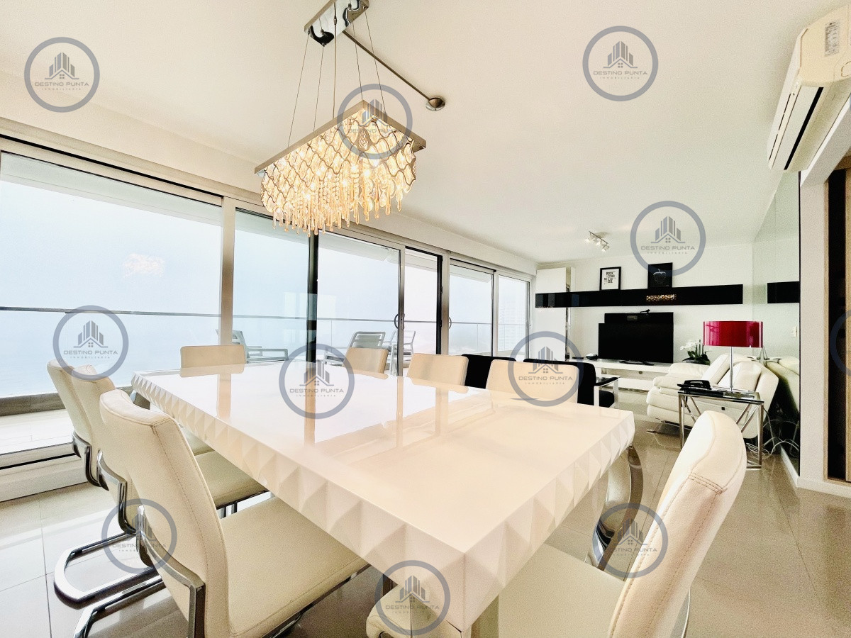 Apartamento ID.159 - Moderno Apartamento de 3 Suites en Playa Mansa con Vista al Mar