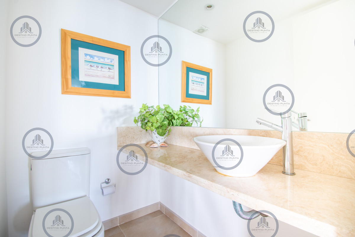 Apartamento ID.9 - Alquier temporario de amplio departamento de tres dormitorios con jardín, Punta Ballena