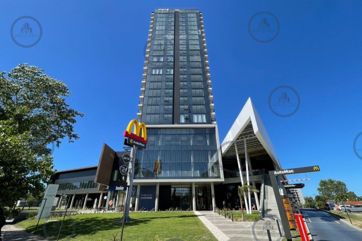 Apartamento ID.1835 - Moderno Monoambiente en Torre con Servicios sobre Roosevelt, Punta del Este