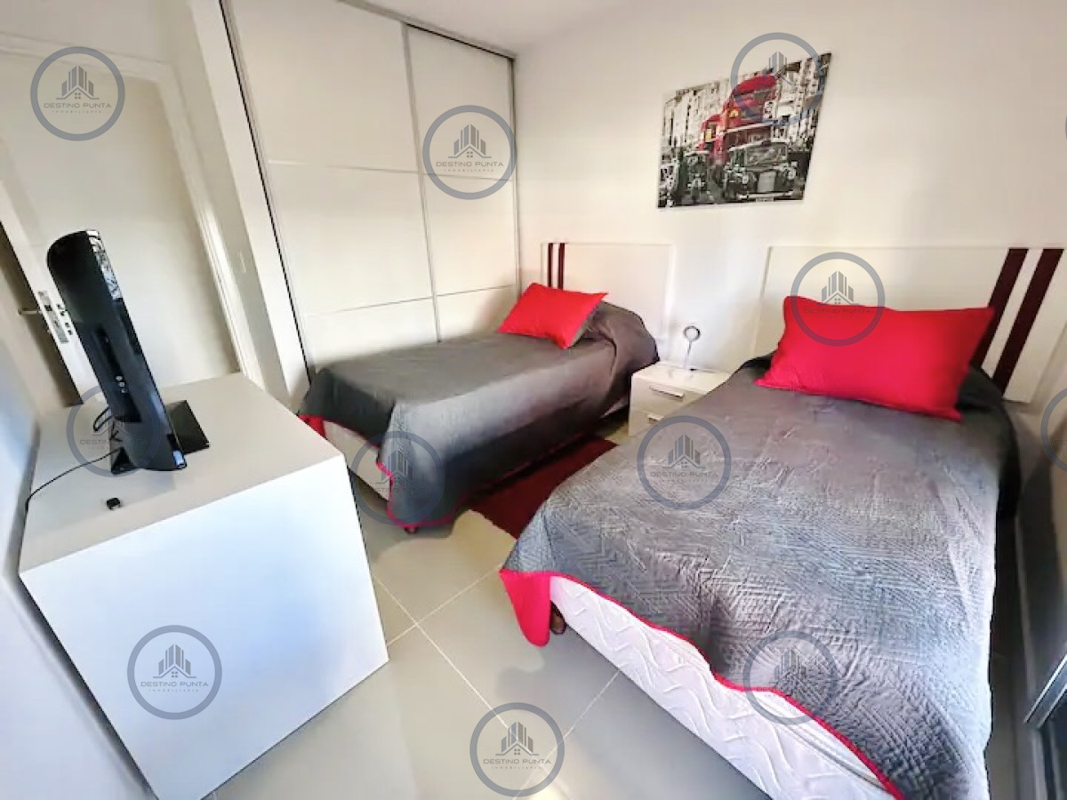 Apartamento ID.1168 - Moderno Apartamento de 2 Dormitorios y Medio en Torre con Servicios, Playa Brava