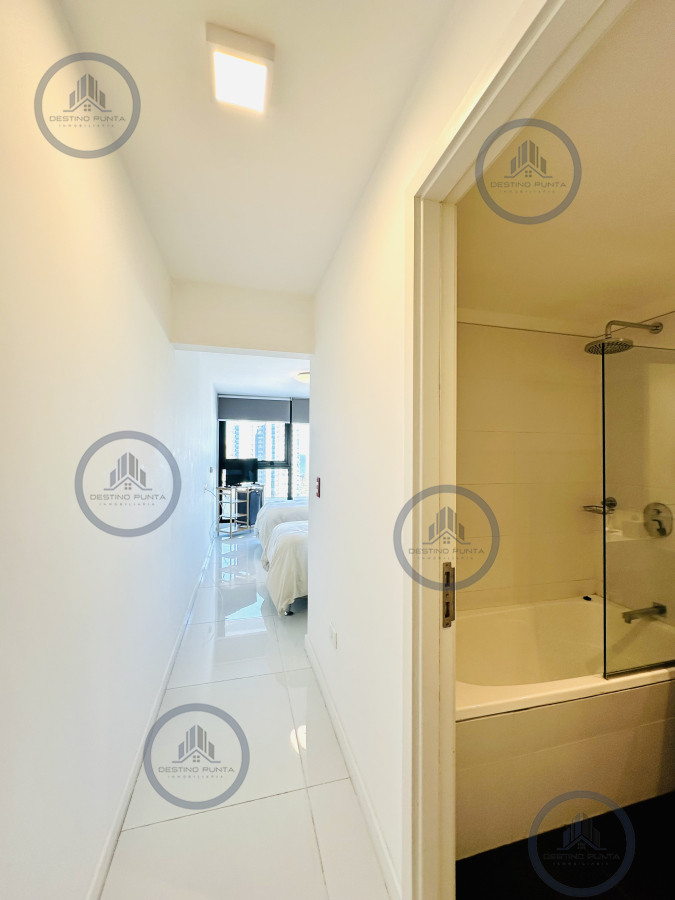 Apartamento ID.735 - Moderno Apartamento de 3 Dormitorios en Suite, zona Hotel Enjoy, Punta del Este
